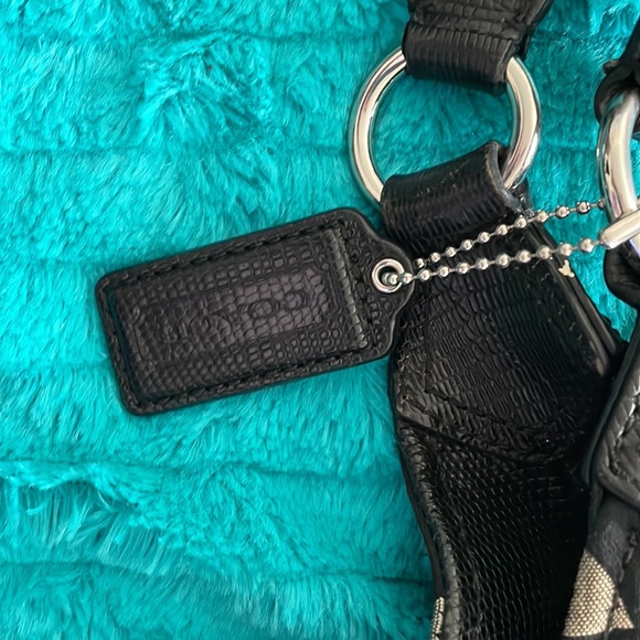 Coach tan & black purse - Picture 4 of 7